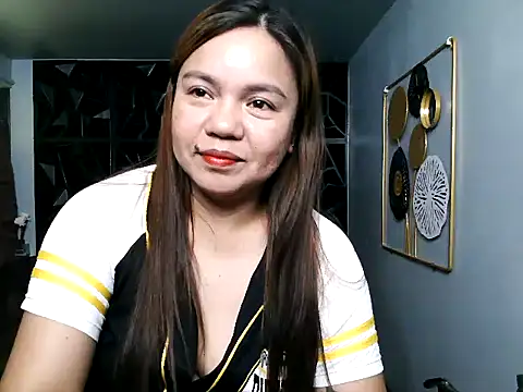 ambersmile online show from March 2, 9:10 am