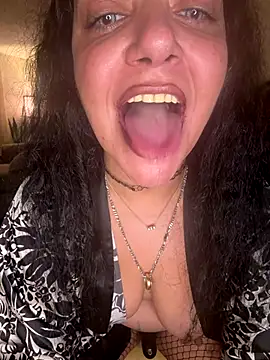 Snapshot of PichyPrettyPussy chatting on November 20, 7:46 pm PichyPrettyPussy online show from November 20, 7:46 pm