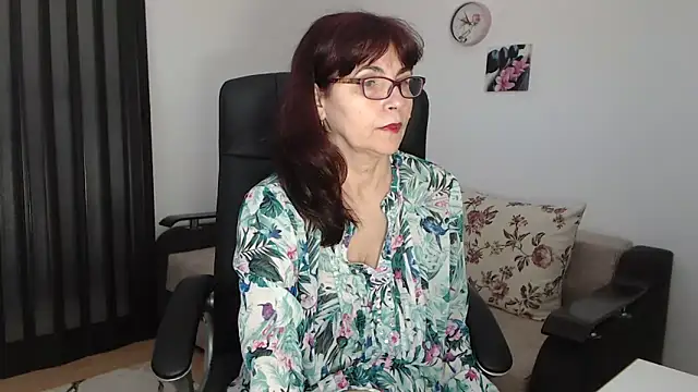 helua54 online show from March 18, 8:03 am