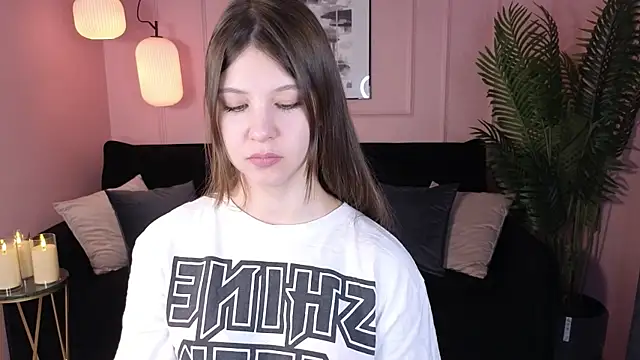 ElizaMild online show from December 26, 4:47 pm