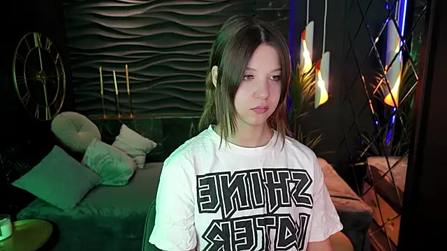 ElizaMild online show from January 9, 1:13 pm