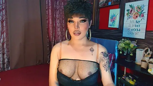 trixxielicious online show from October 17, 8:28 am