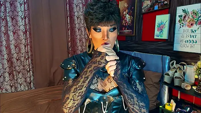 trixxielicious online show from November 6, 5:03 pm