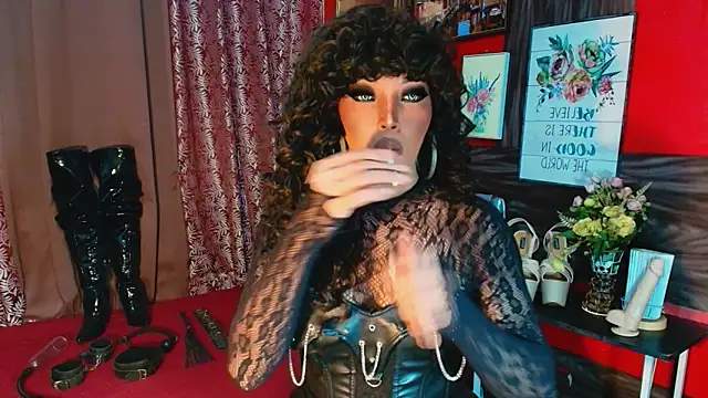 trixxielicious online show from November 21, 4:05 pm