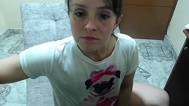 Snapshot of antara_hotgirl chatting on November 11, 10:10 pm antara hotgirl online show from November 11, 10:10 pm