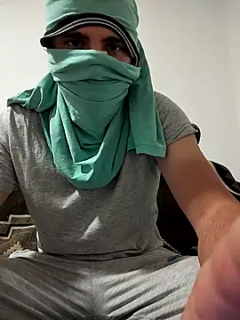 Snapshot of MrNoBoDy000 chatting on October 4, 5:49 am MrNoBoDy000 online show from October 4, 5:49 am