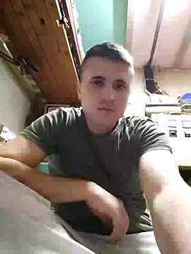 Snapshot of MrNoBoDy000 chatting on December 3, 7:45 pm MrNoBoDy000 online show from December 3, 7:45 pm