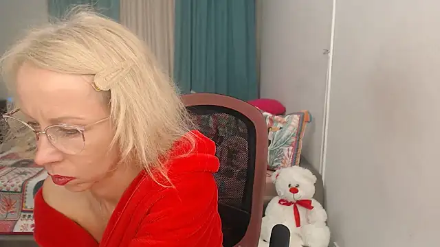 LuxuryNika online show from September 20, 5:58 pm