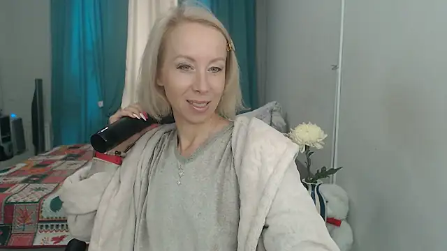 LuxuryNika online show from September 29, 10:31 am