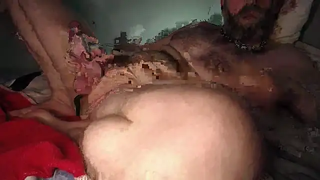 Snapshot of EarlGliter chatting on November 16, 6:35 pm EarlGliter online show from November 16, 6:35 pm