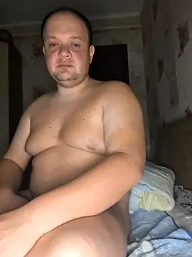 Snapshot of Dimka132 chatting on December 19, 4:35 pm Dimka132 online show from December 19, 4:35 pm