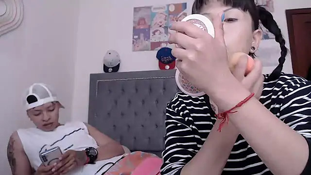 Snapshot of dulce_maria_x chatting on January 23, 6:35 pm dulce maria x online show from January 23, 6:35 pm