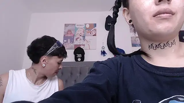 Snapshot of dulce_maria_x chatting on February 1, 7:02 pm dulce maria x online show from February 1, 7:02 pm