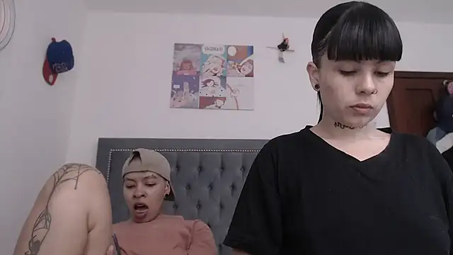 Snapshot of dulce_maria_x chatting on March 6, 7:43 pm dulce maria x online show from March 6, 7:43 pm