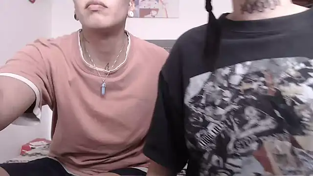 Snapshot of dulce_maria_x chatting on March 20, 8:40 pm dulce maria x online show from March 20, 8:40 pm