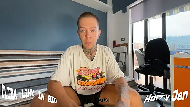 Snapshot of Harry_Jen chatting on September 9, 9:09 am Harry Jen online show from September 9, 9:09 am