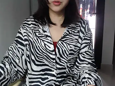 Snapshot of Bigg_Pussyy_Catt chatting on January 16, 8:00 am Bigg Pussyy Catt online show from January 16, 8:00 am