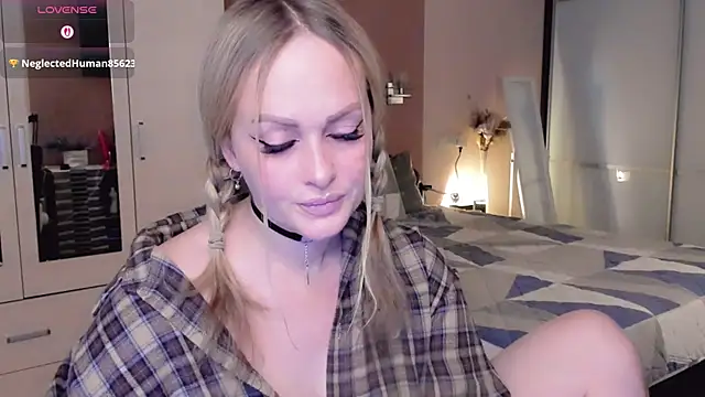 Libby Nora online show from November 29, 11:46 am