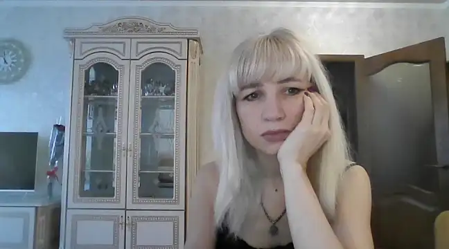 Snapshot of BarbaraKim chatting on February 20, 9:00 am BarbaraKim online show from February 20, 9:00 am