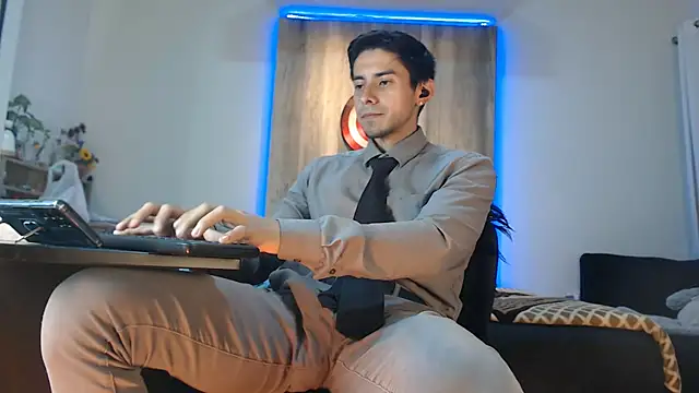 Snapshot of Andrew_4_ chatting on September 26, 6:28 am Andrew 4 online show from September 26, 6:28 am