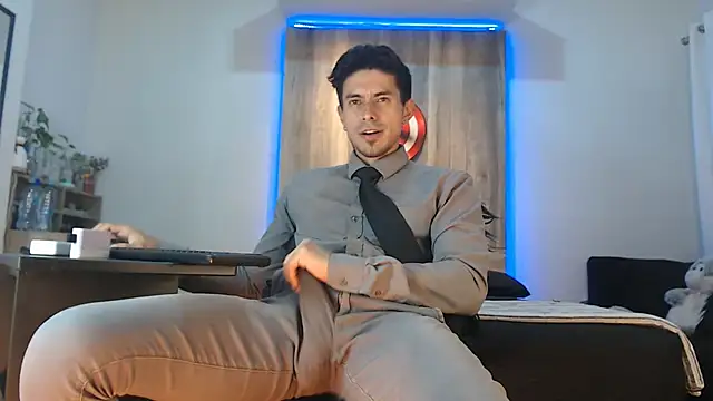 Snapshot of Andrew_4_ chatting on November 23, 8:03 am Andrew 4 online show from November 23, 8:03 am