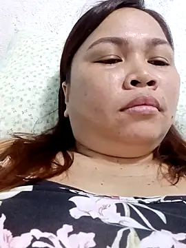 XXLorie 02 online show from March 4, 7:30 am