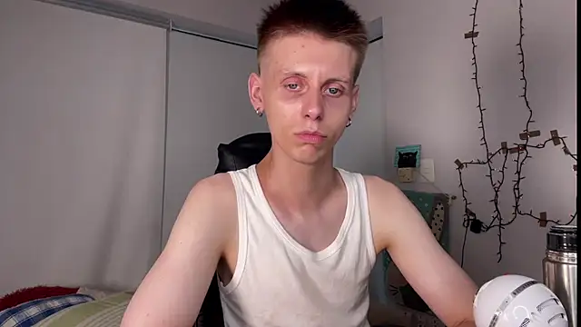 Snapshot of vladdymeow chatting on December 31, 10:01 pm vladdymeow online show from December 31, 10:01 pm