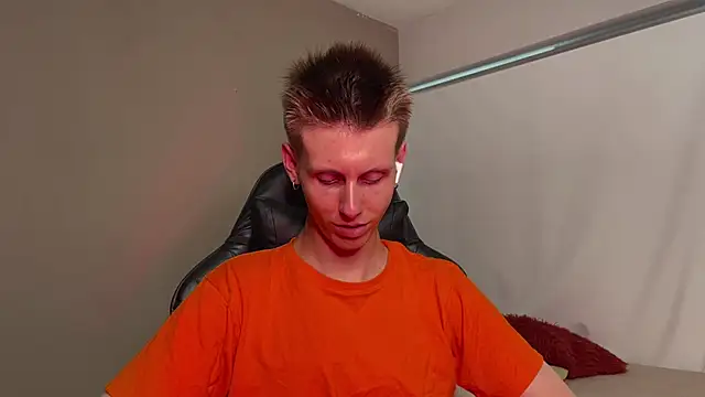 Snapshot of vladdymeow chatting on January 15, 10:24 pm vladdymeow online show from January 15, 10:24 pm