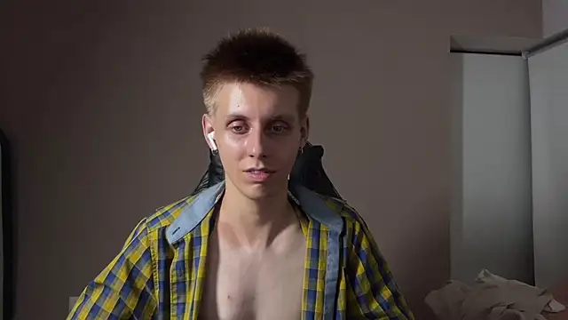 Snapshot of vladdymeow chatting on January 27, 12:33 am vladdymeow online show from January 27, 12:33 am