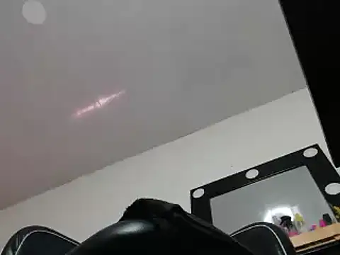 Snapshot of vittoriaromano chatting on January 8, 2:35 am vittoriaromano online show from January 8, 2:35 am