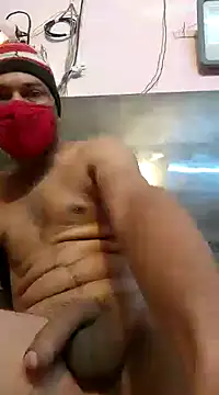 Snapshot of HotBoyOm chatting on January 13, 6:38 am HotBoyOm online show from January 13, 6:38 am