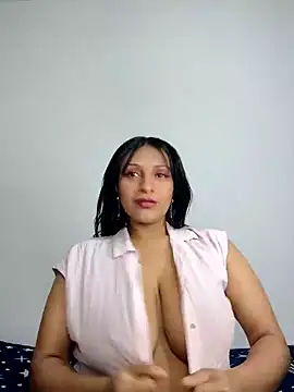 Snapshot of tanya_smitt chatting on February 4, 4:26 am tanya smitt online show from February 4, 4:26 am