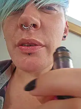 PinkTheHawk online show from December 25, 2:25 am