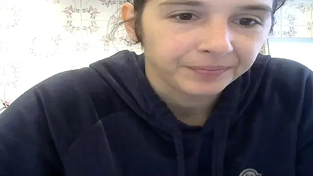 Snapshot of SexxyLety chatting on December 3, 8:27 am SexxyLety online show from December 3, 8:27 am