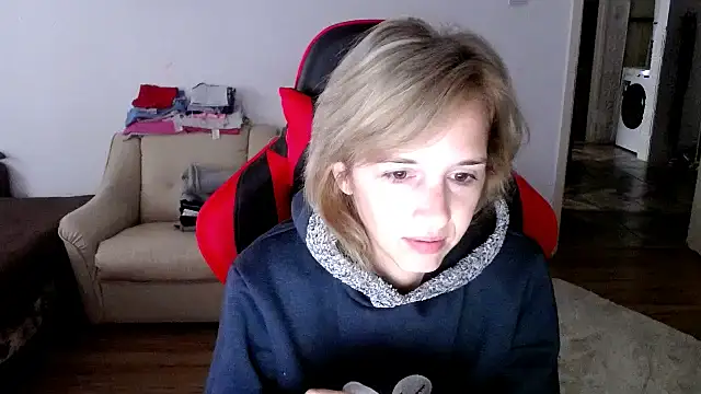 Snapshot of SexxyLety chatting on September 19, 6:26 am SexxyLety online show from September 19, 6:26 am