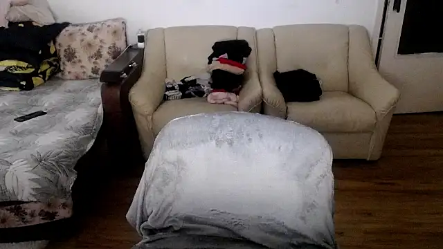 Snapshot of SexxyLety chatting on November 27, 10:50 am SexxyLety online show from November 27, 10:50 am