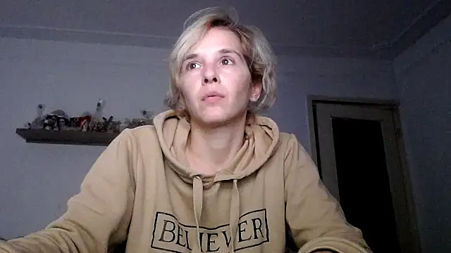 Snapshot of SexxyLety chatting on November 28, 1:25 pm SexxyLety online show from November 28, 1:25 pm