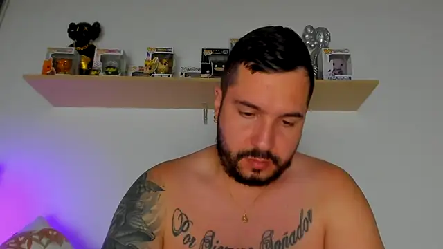 camilo restrepo21 online show from February 10, 2:04 am