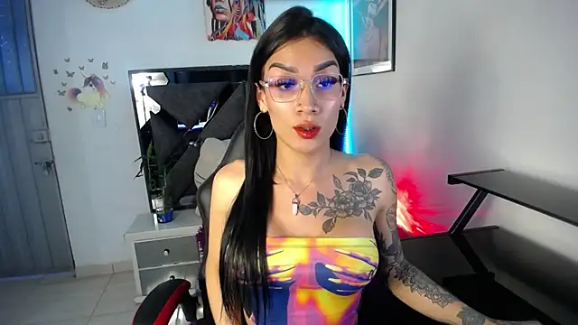 Snapshot of Salo_hot04 chatting on November 5, 10:54 pm Salo hot04 online show from November 5, 10:54 pm