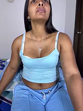 sandylau online show from April 4, 7:00 pm