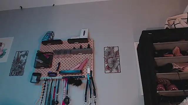 barbarah  online show from March 7, 10:24 am