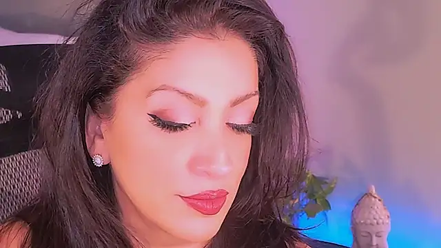 Snapshot of Wonderful_Woman chatting on November 2, 2:47 am Wonderful Woman online show from November 2, 2:47 am