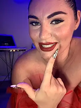 Snapshot of lovely_beast chatting on November 11, 5:46 pm lovely beast online show from November 11, 5:46 pm