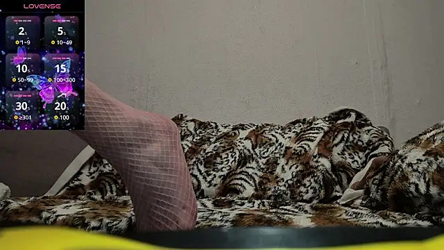 kimberjames84 online show from March 19, 10:31 pm