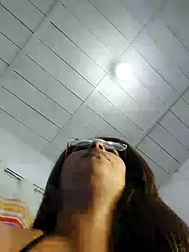 Snapshot of missmelissa_ chatting on March 12, 3:35 am missmelissa online show from March 12, 3:35 am