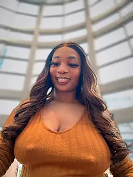 Snapshot of __Nessa__ chatting on December 21, 12:59 pm Nessa online show from December 21, 12:59 pm