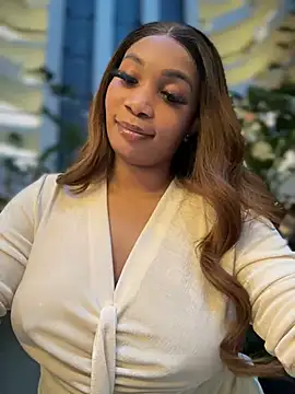 Snapshot of __Nessa__ chatting on December 22, 1:11 pm Nessa online show from December 22, 1:11 pm