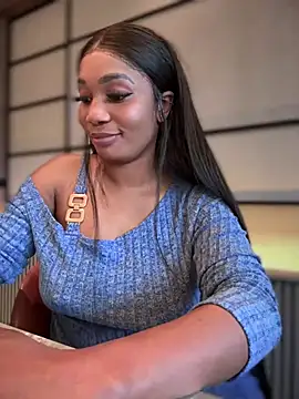 Snapshot of __Nessa__ chatting on February 8, 3:10 pm Nessa online show from February 8, 3:10 pm