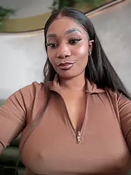 Snapshot of __Nessa__ chatting on February 14, 11:53 am Nessa online show from February 14, 11:53 am