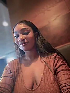 Snapshot of __Nessa__ chatting on February 15, 11:50 am Nessa online show from February 15, 11:50 am